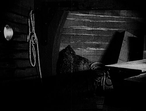 nosferatu-gif-rising-from-coffin