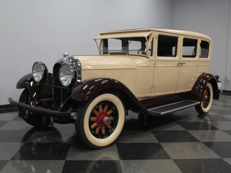 1928 Auburn 8.88 Sedan