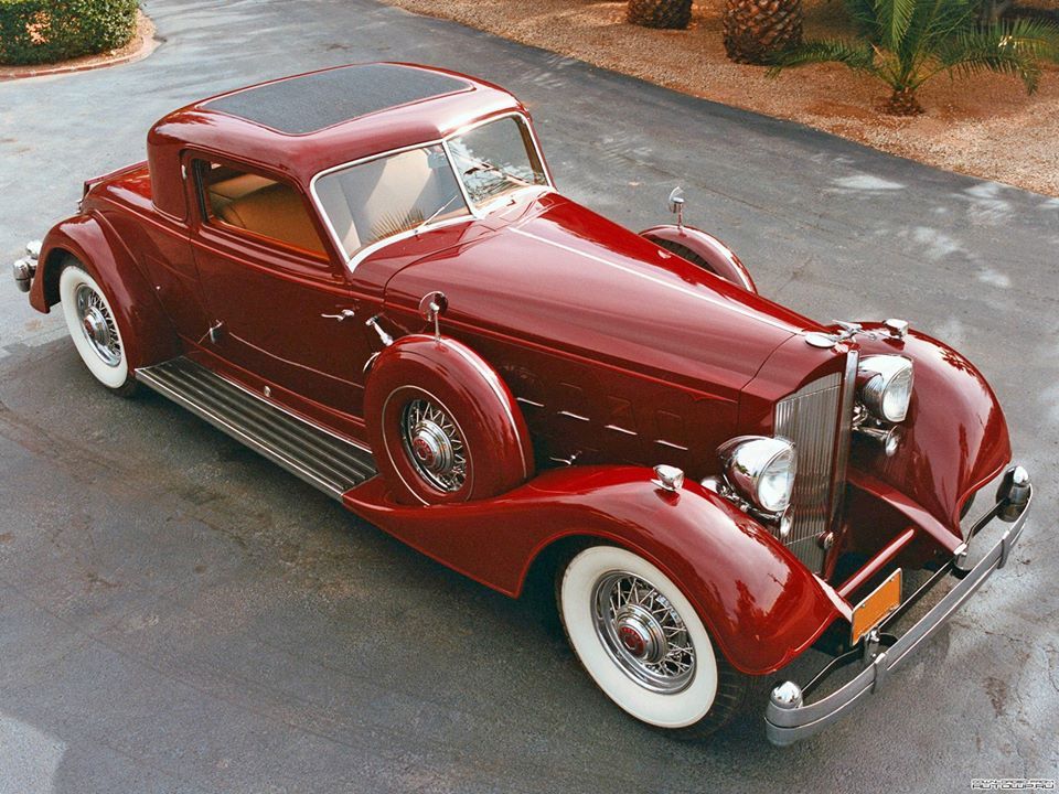 1933 Packard 12 Sport Coupé